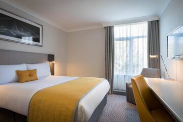 Фото номера Двухместный номер с 1 кроватью Отель Maldron Hotel Dublin Airport г. Клогран 5